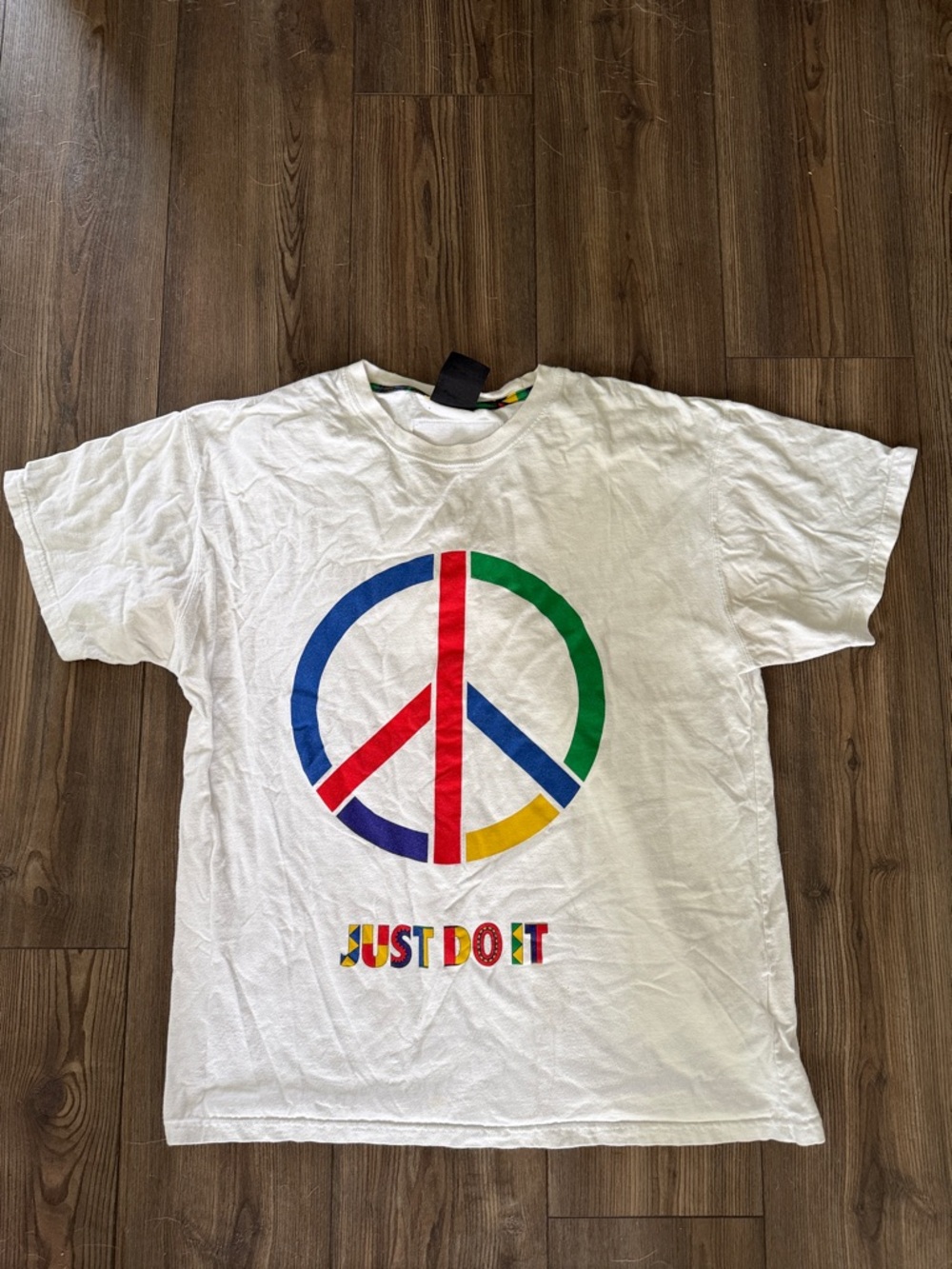 Vintage Nike just do it urban jungle, rainbow peace sign size medium